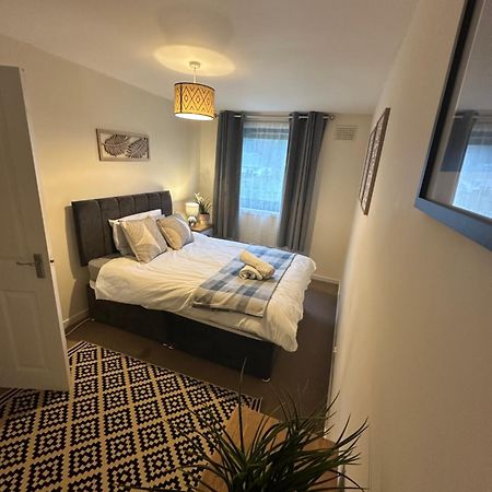 Spacious 3 Bedroom Flat Close To City Center Dalneigh Екстериор снимка